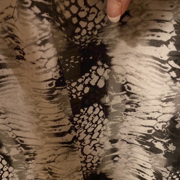 Cabi #988 Snakeskin Blouse, size medium - Picture 8 of 8